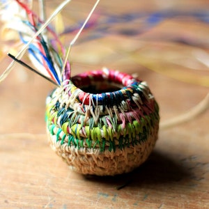 Coil Basket Kit Confetti DIY Basket Weaving Kit Raffia Basket DIY Craft Kit Coil Basket Kit Wickelkorb Easter Basket Present image 5