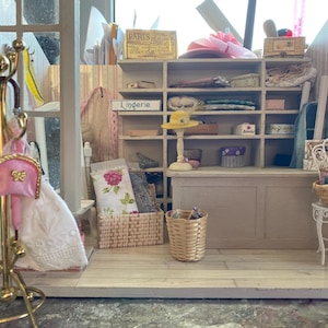 Miniature Dollhouse Diorama 1:12 - Pure Nostalgia