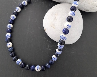 Collier 56 cm perles naturelles de lapis lazuli et porcelaine véritable