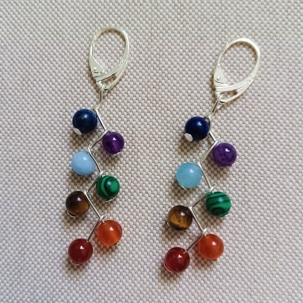 Boucles d'oreilles perles naturelles 7 chakras