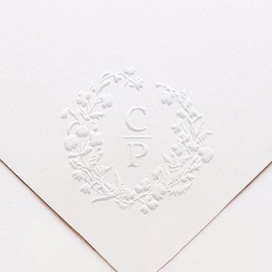 Grabador de monogramas de pradera alpina, grabador de flores, grabador de sobres de boda, grabador de coronas, grabador de flores silvestres para bodas / 2 letras