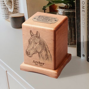 Custom horse, Pet urns for dogs, Pet cremation urns