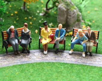 Painted Model Benches Lamps 49-Piece HO/OO Scale Painted People Figures Set With Benches & Lamp Posts For Model Train Layouts Model Railway Accessories