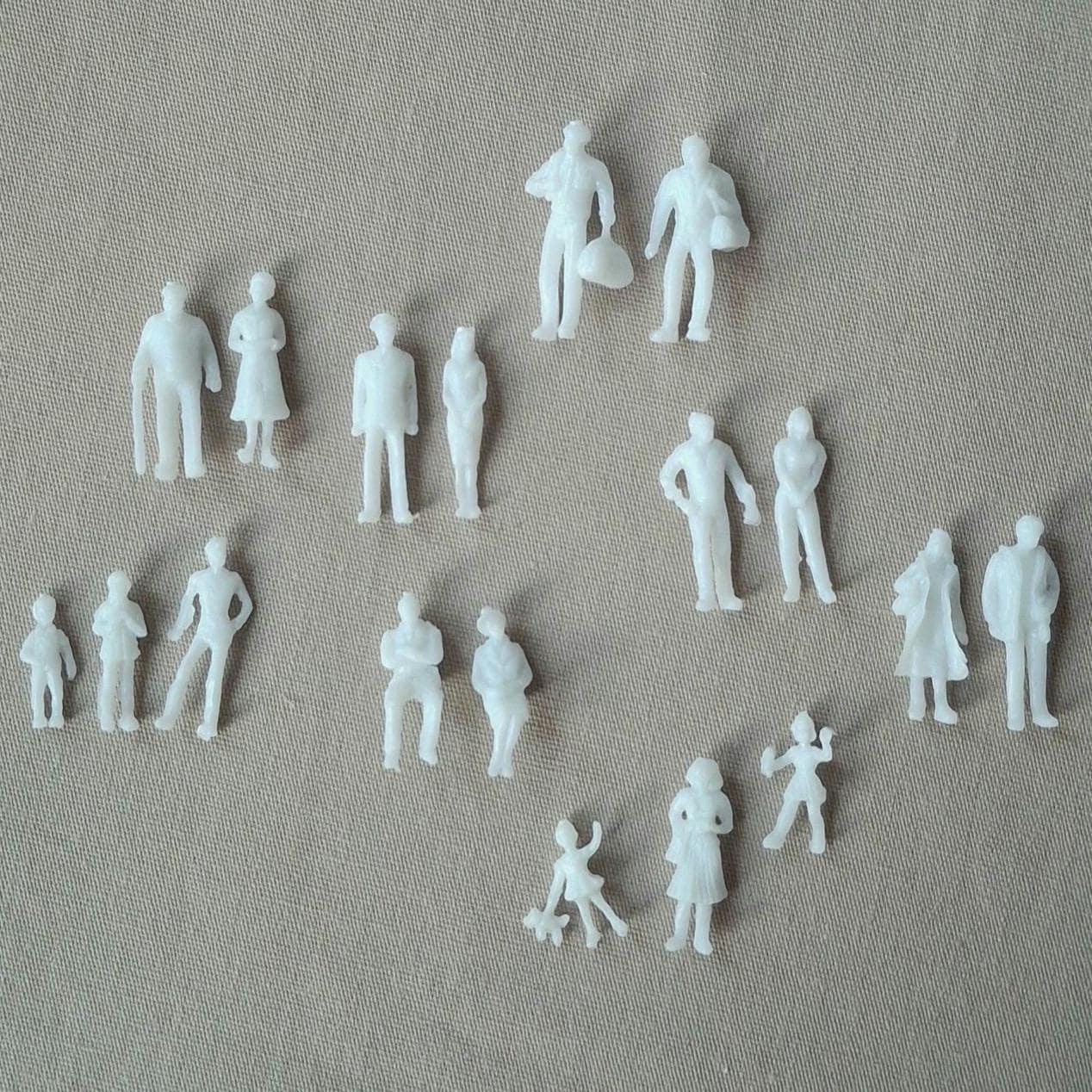 Evemodel P8720 Lot de 40 figurines miniatures de train de natation Échelle 1:87 Échelle HO Personnes Mise en page Paysage Miniature Evemodel P8720 Lot de 40 figurines miniatures de train de natation Échelle 1:87 Échelle HO Personnes Mise en page Paysage Miniature