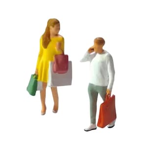 Miniatures commerçantes 2 pièces 2 cm 1:87 figurines avec sacs porte-documents ville homme et femme couple petite boutique touristique mini diorama