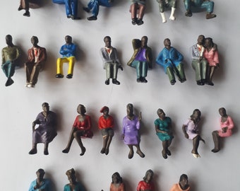 Gejoy 100 Stücke Figuren Modell für Züge und Architektur - Plastik Menschen Sitzend und Stehend