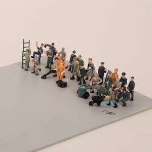 27 pcs 1:87 Scale Figures HO Construction Workers Supplies People Human Builders