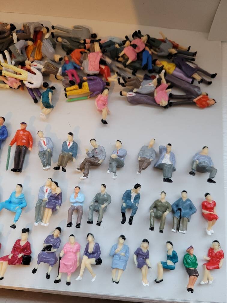 Gejoy 200 Pieces People Figurines 1:75 Scale Model Trains Architectural  Plastic People Figures Tiny People Sitting and Standing for Miniature Scenes