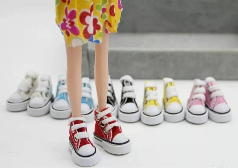 Chaussures Barbie Blanches – Occasion, Pour Poupée Ou Collection