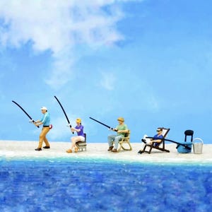 Fishing fisherman Mini figures 2cm 2.8cm 1:87/64 scale model angler boat water scene people figurine HO S guage little small tiny diorama