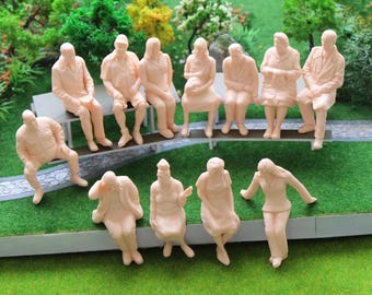 Miniature Seated People Figures, 1:25 Scale Model, Unpainted (12/24PCS)