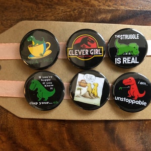 T-Rex Dinosaurio divertido - Conjunto de insignias de alfiler de botón