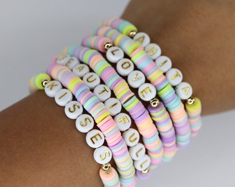 Pulsera de nombre de cuentas personalizadas, relleno de cesta de Pascua, pulseras de regalo de Pascua, favor de regalo de fiesta para niñas, pulsera divertida arcoíris, pulsera para niños pequeños
