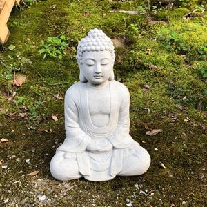 very fine textures Buddha SY 7021 Antique Gold Thai Buddha Statue-Large Garden Ornament Weatherproof for indoor and outdoor use very intricately Hand-Painted Buddha Figure 37 CM high Polyresin Made of artificial stone very fine textures Buddha SY 7021 Antique Gold Thai Buddha Statue-Large Garden Ornament Weatherproof for indoor and outdoor use very intricately Hand-Painted Buddha Figure 37 CM high Polyresin Made of artificial stone