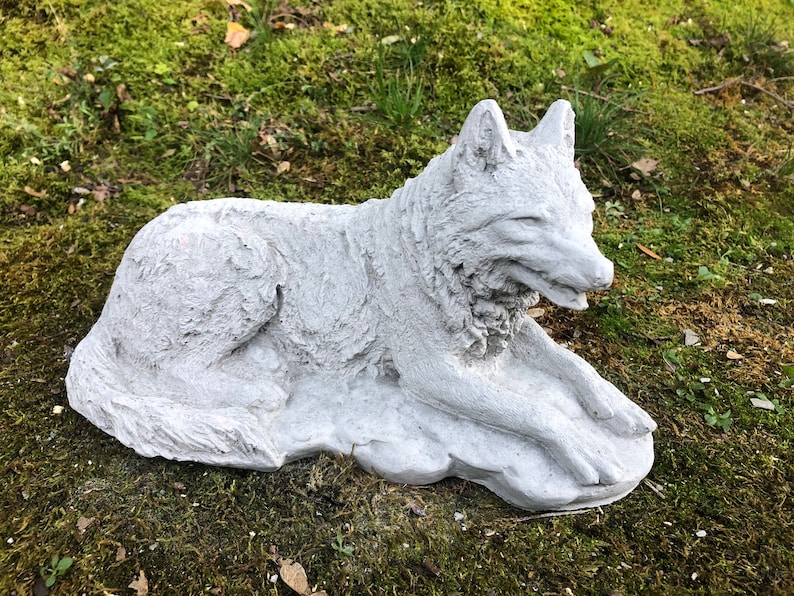 Concrete Wolf Statue Cement Wolf Garden Decor Laying Wolf - Etsy