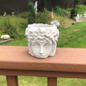 Lady Head Planter, Succulent Planter, Small Indoor / Outdoor Planter, Flower pot, Concrete Planter,  Cement Planter, Home Decor