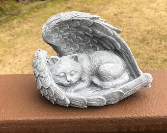 Cat Sleeping in Angel Wings Pet Memorial Statue, Concrete Cat Figure, Garden Decor Cement