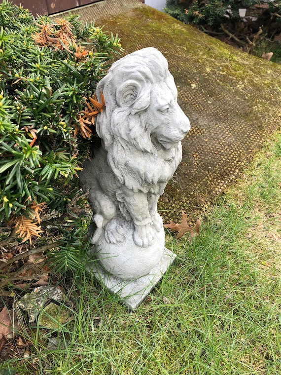 Lowenstatue Betonlowe Auf Der Finial Zementstatue Etsy