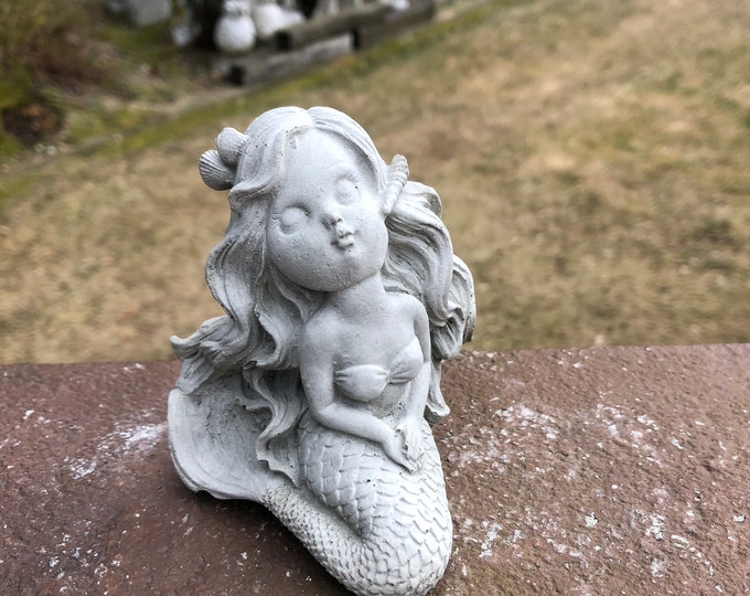 Cement Garden Mermaid, Mermaid Statue, Concrete Mermaid , Garden Decor