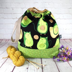 Bolsa para proyectos de tejido AvoCato Toast, bolsa de tela XL, bolsa de tela para proyectos de ganchillo, bolsa de tela para proyectos de suéteres, chales y bufandas. imagen 4