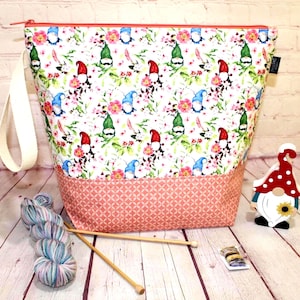 Bolsa de proyecto con cremallera con gnomos florales, tamaño XL. Bolsa de proyecto para tejer, ganchillo y punto de cruz.