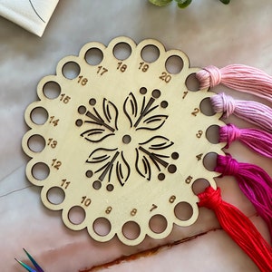 Tulips Floss Organizer 20 Floss Capacity Plywood Embroidery Cross Stitch Floss Organization Thread Holder Accessories Thread Keeper
