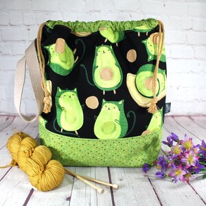 Bolsa para proyectos de tejido AvoCato Toast, bolsa de tela XL, bolsa de tela para proyectos de ganchillo, bolsa de tela para proyectos de suéteres, chales y bufandas. imagen 5