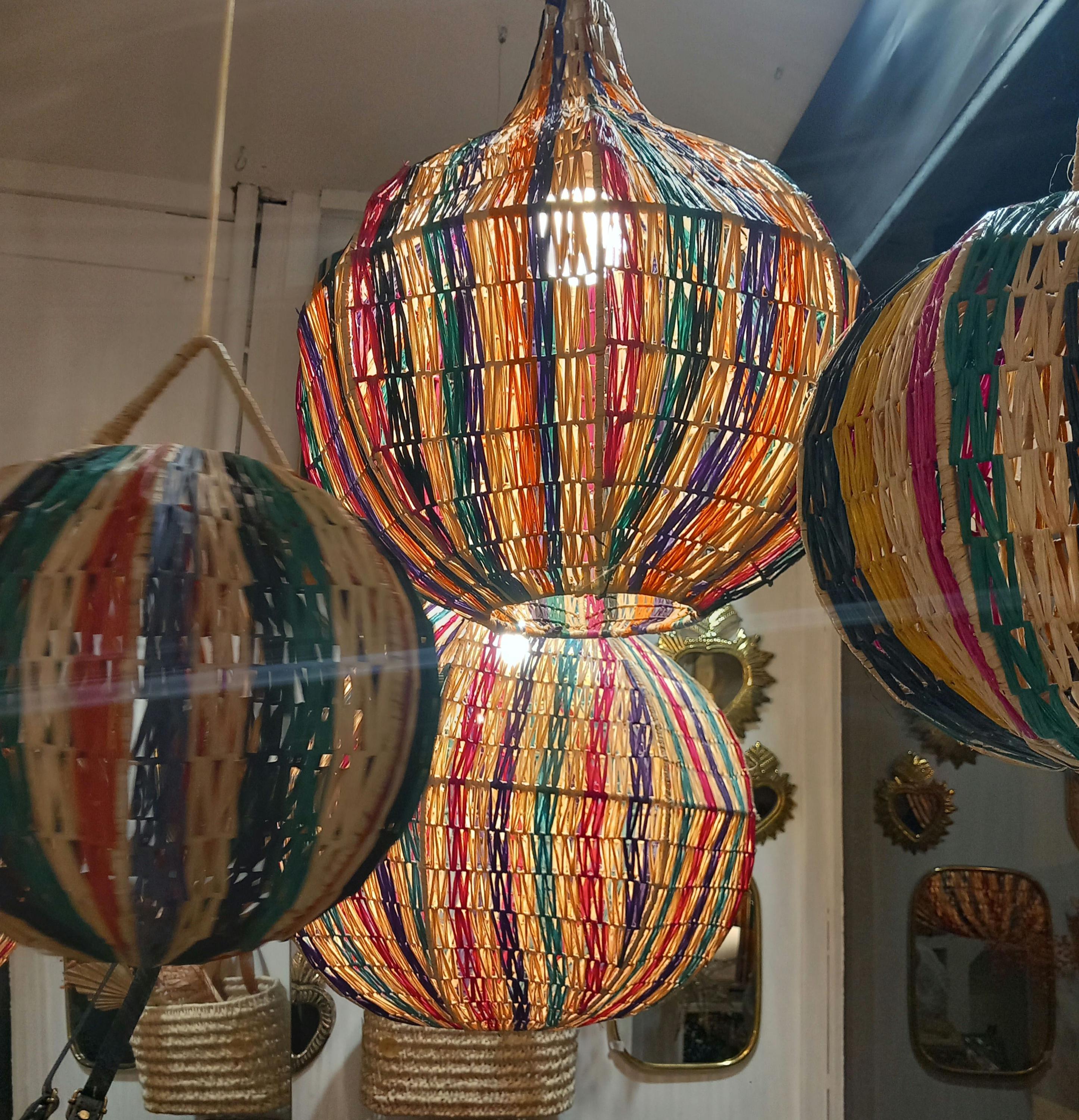 Applique Murale Marocaine Artisanale – Fer Patiné Et Verre Dépoli – Fait Main