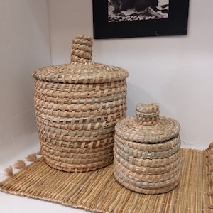 Basket basket Berber artisanal box with woven lid in natural fiber interior decorations