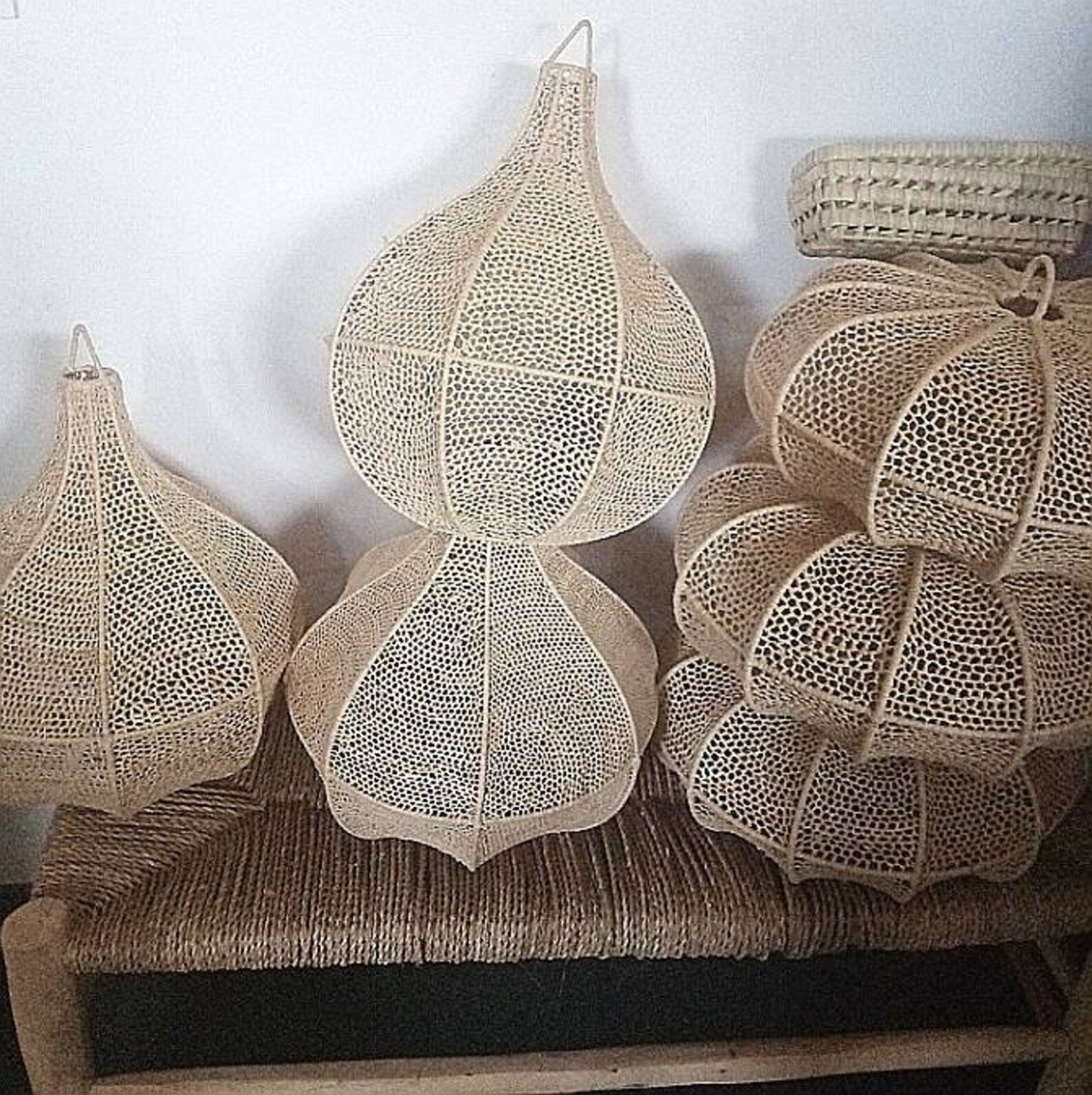 Lustre Raphia Suspension en raphia, artisanat marocain, luminaire, applique murale ...