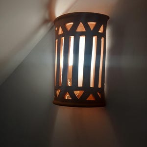 Pottery wall light, lighting fixture, Moroccan craft decoration ceramic lampshade lamp chandelier lighting fixture, ceiling light. Ceramic