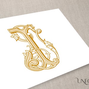 Könnte beinhalten: Ein goldfarbener dekorativer Buchstabe I mit verzierten floralen Details. Der Buchstabe ist mit einem Schwung und komplizierten Schnörkeln gestaltet.