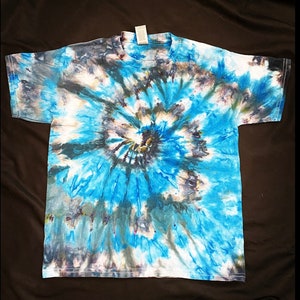 Unisex Youth Medium (10-12) Tie-dye Tshirt