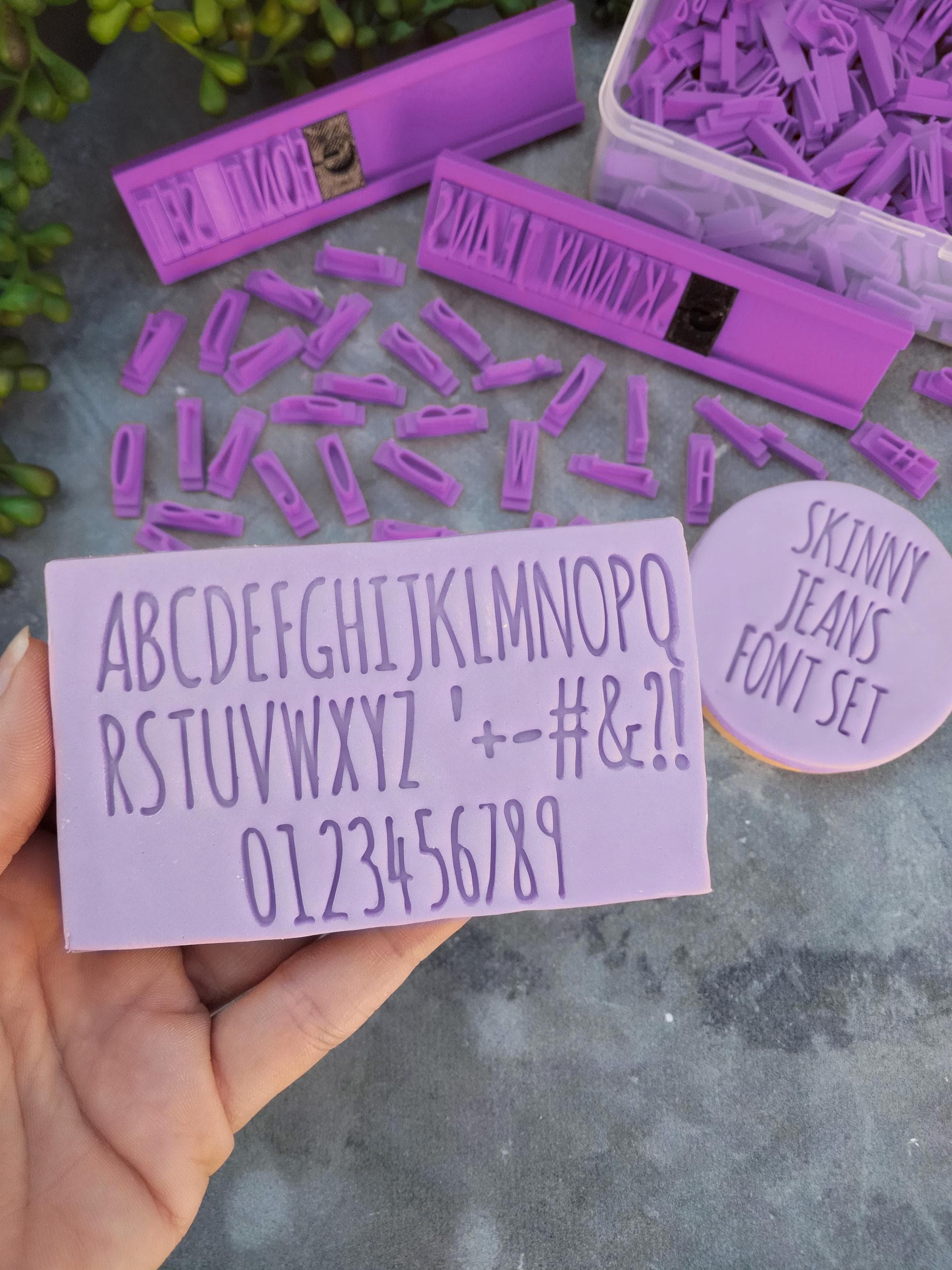 Tampons à Lettres Alphabet & Chiffres - Personnalisez Vos Biscuits Et Gâteaux Fondants Facilement !