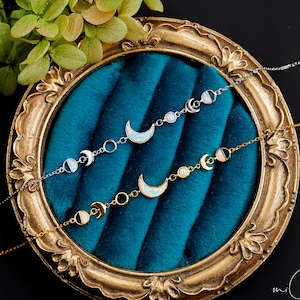 Weißer Opal Mondphasen Armband, Feueropal Halbmond Sterling Silber Armband, Geschenk für Sie, Oktober Geburtssteine
