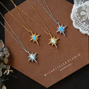 Fire Opal Starburst ketting in sterling zilver, witte en blauwe opaal ster hanger ketting, Crystal Star ketting, geboortesteen afbeelding 1