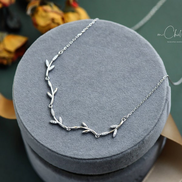 Collier de feuilles d’olivier délicat en argent sterling, collier de feuilles d’arbre en cristal CZ, cadeau pour elle