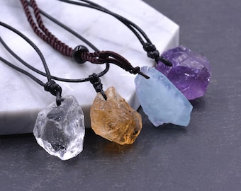 Collier pendentif aigue-marine brute, collier avec cordon enroulé, améthyste citrine, fluorite verte et pierre aigue-marine