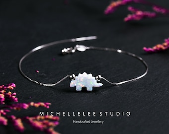 Vitt och svart opal Stegosaurus-armband, dinosauriearmband i sterlingsilver, smycken i present till dinosaurieälskare