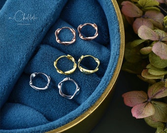 Minimalistische einfache Twist-Huggie-Creolen aus Sterlingsilber, Gold- und Silber-Creolen aus Sterlingsilber, einfacher geometrischer Schmuck