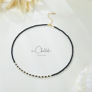 Gargantilla minimalista de espinela negra auténtica, collar de plata de ley con espinela negra y perlas de concha, regalo para ella