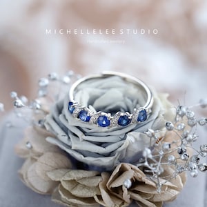 Natürlicher Saphir Stapelring, natürlicher Saphir Sterlingsilberring, Eternity Ring, Geschenk für sie, März Birthstone
