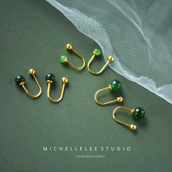 Pendientes de gancho de gota de bola de jade genuino en tamaño múltiple, pendientes de aro abierto de bola de jade natural de 4 mm, 6 mm y 8 mm con respaldos de tornillo, pendientes de cuentas de jade