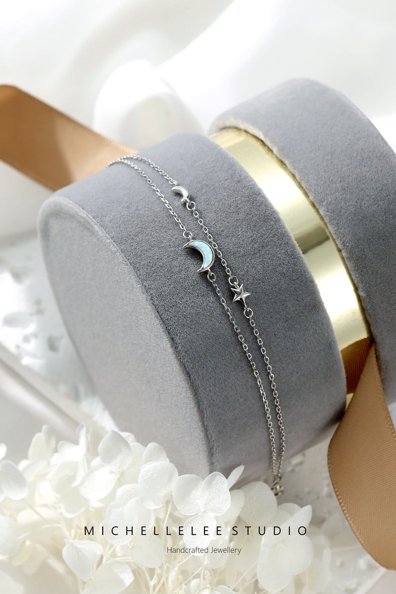 Fotlänk med månstjärnaopal, fotlänk i sterlingsilver med himmelskt utseende, fotlänk med vitt opal, elegant bohemiskt smycke, present till henne bild 1