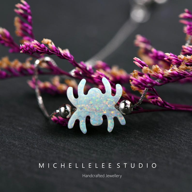 Halloween spindelopalarmband, eldopal tarantelarmband, vitt och svart opalarmband med kedja i sterlingsilver, opalsmycken bild 4