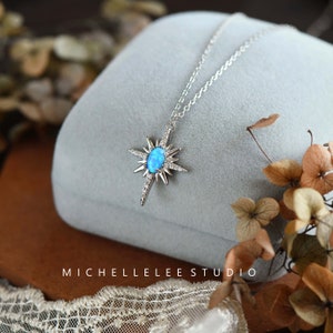 Fire Opal Starburst ketting in sterling zilver, witte en blauwe opaal ster hanger ketting, Crystal Star ketting, geboortesteen afbeelding 6