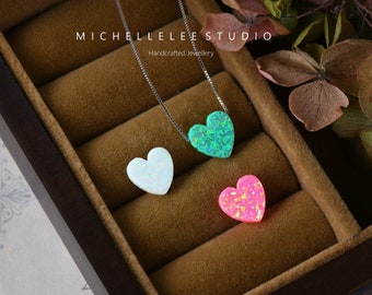 Collar de ópalo de corazón delicado, collar de ópalo de fuego, collar de corazón de amor con cadena de plata de ley, regalo para ella