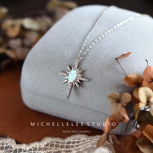 Fire Opal Starburst ketting in sterling zilver, witte en blauwe opaal ster hanger ketting, Crystal Star ketting, geboortesteen afbeelding 4