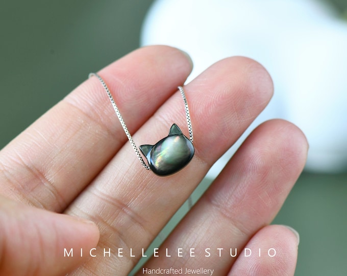 Hand Carved Black Cat Pendant Necklace, Natural Black Mother of Pearl Necklace, Animal Bracelet, Gift for Her