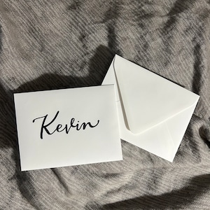 Enveloppe manuscrite personnalisée Enveloppe pour carte de voeux personnalisée pour toutes les occasions Enveloppe calligraphie moderne à lettres poignées A2 au format 4,5 x 5,75